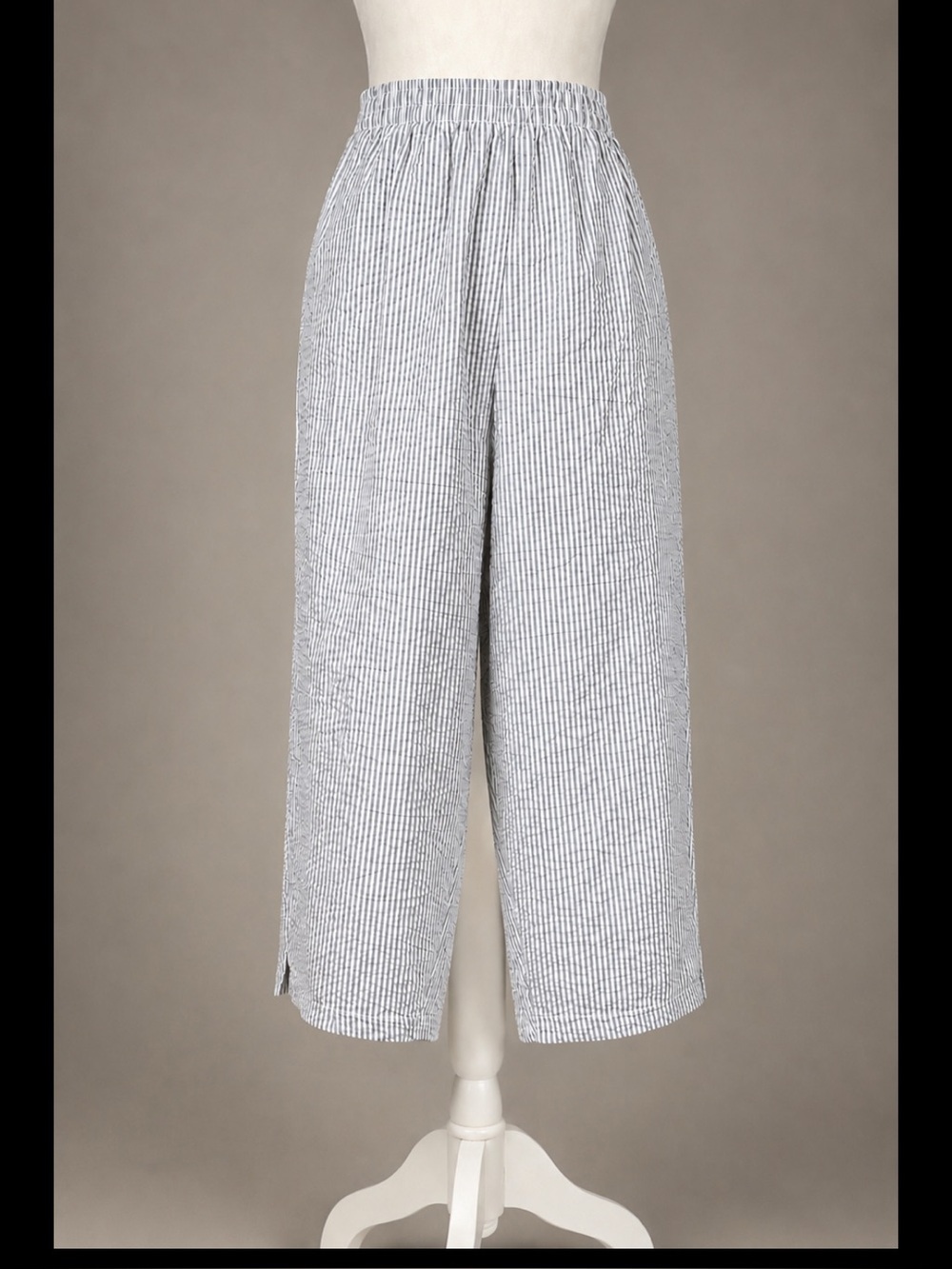Extra Shenanigans Blue White Seersucker Crop Pants XL NWT Elastic Waist Coastal